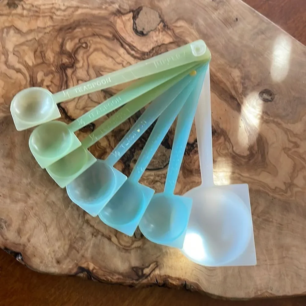 Vintage Tupperware Measuring Spoons